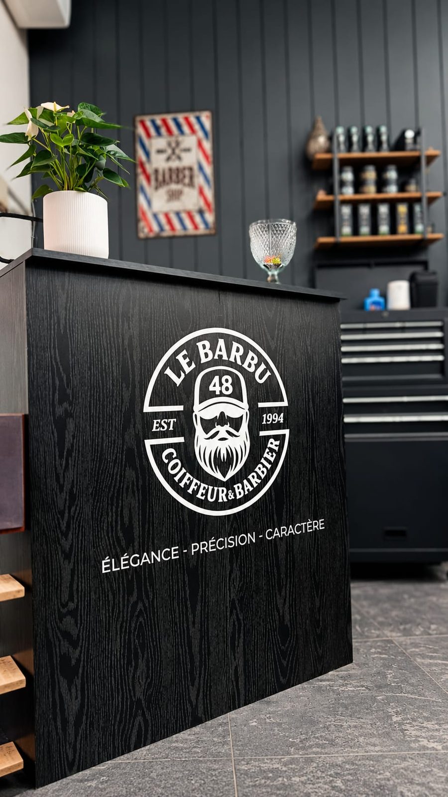 Le comptoir Le Barbu : élégance, précision, caractère